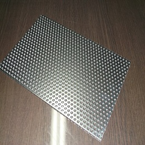 加賀金属　パンチングメタル　FPM-82