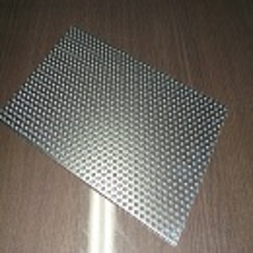 加賀金属　パンチングメタル　FPM-82